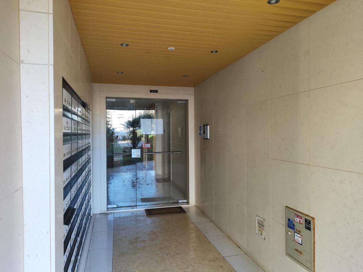 Armacao De Pera Ocean Terrace With Pool By Homing Apartment Exterior photo