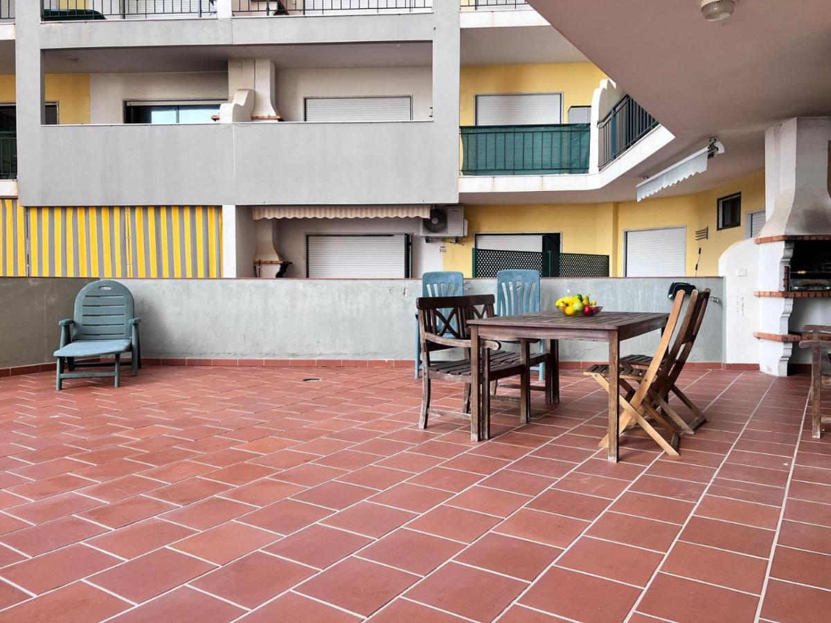 Armacao De Pera Ocean Terrace With Pool By Homing Apartment Exterior photo
